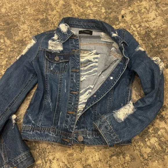 Distressed Denim Jacket - Picture 3 of 5
